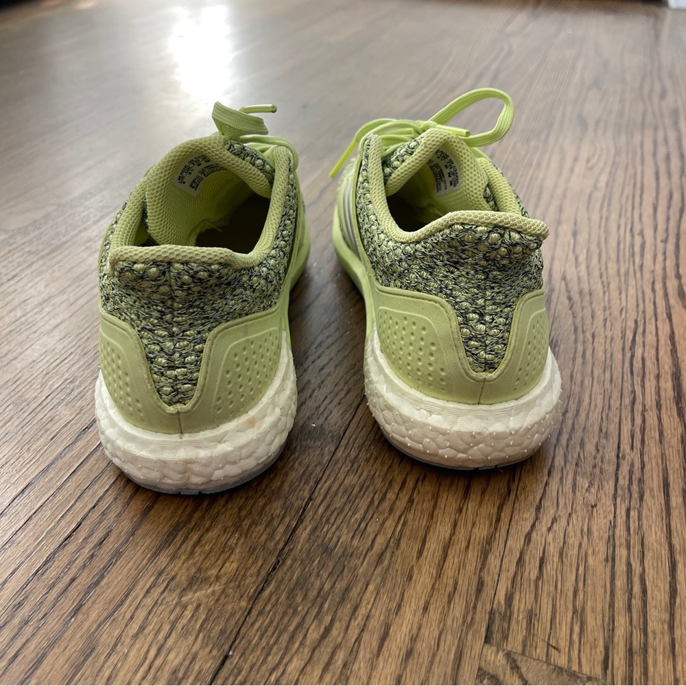 Adidas Solar Boost Running Shoes. Size 8 - Picture 4 of 9